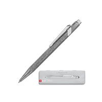 Długopis automatyczny Caran d`Ache 849 Original M w pudełku